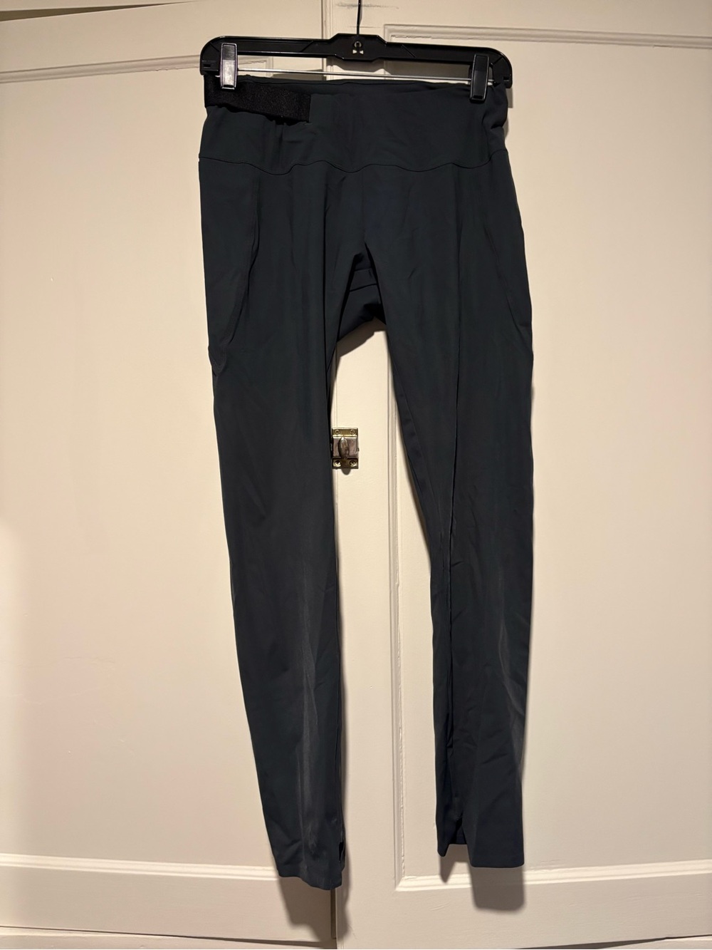 ADAY Crop & Roll Charcoal Grey Leggings